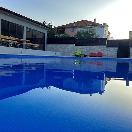 Apartments Vuk Posedarje Ngoại thất bức ảnh