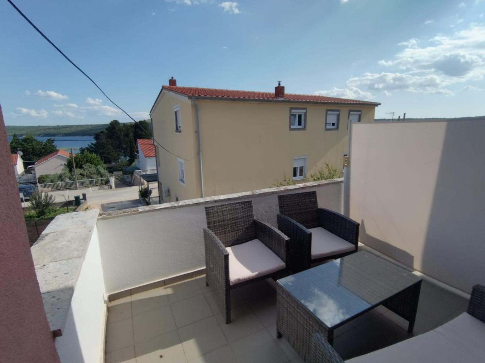 Apartments Vuk Posedarje Ngoại thất bức ảnh